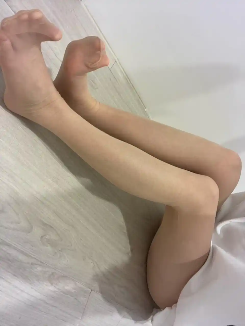 芸芸 － 原味襪子 膚色絲襪 透絲