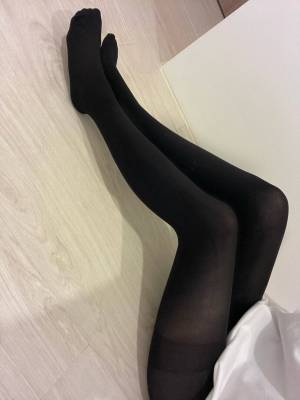 芸芸 － 原味襪子 黑色褲襪 厚絲