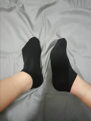 悅悅 － 原味襪子 黑色短襪