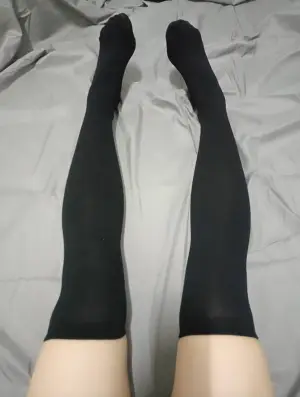 悅悅 － 原味襪子 黑色膝上襪 過膝襪