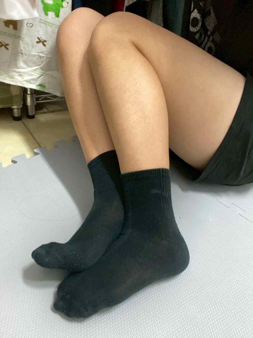 Momo - Worn Socks Black Ankle Socks (embroidered text)