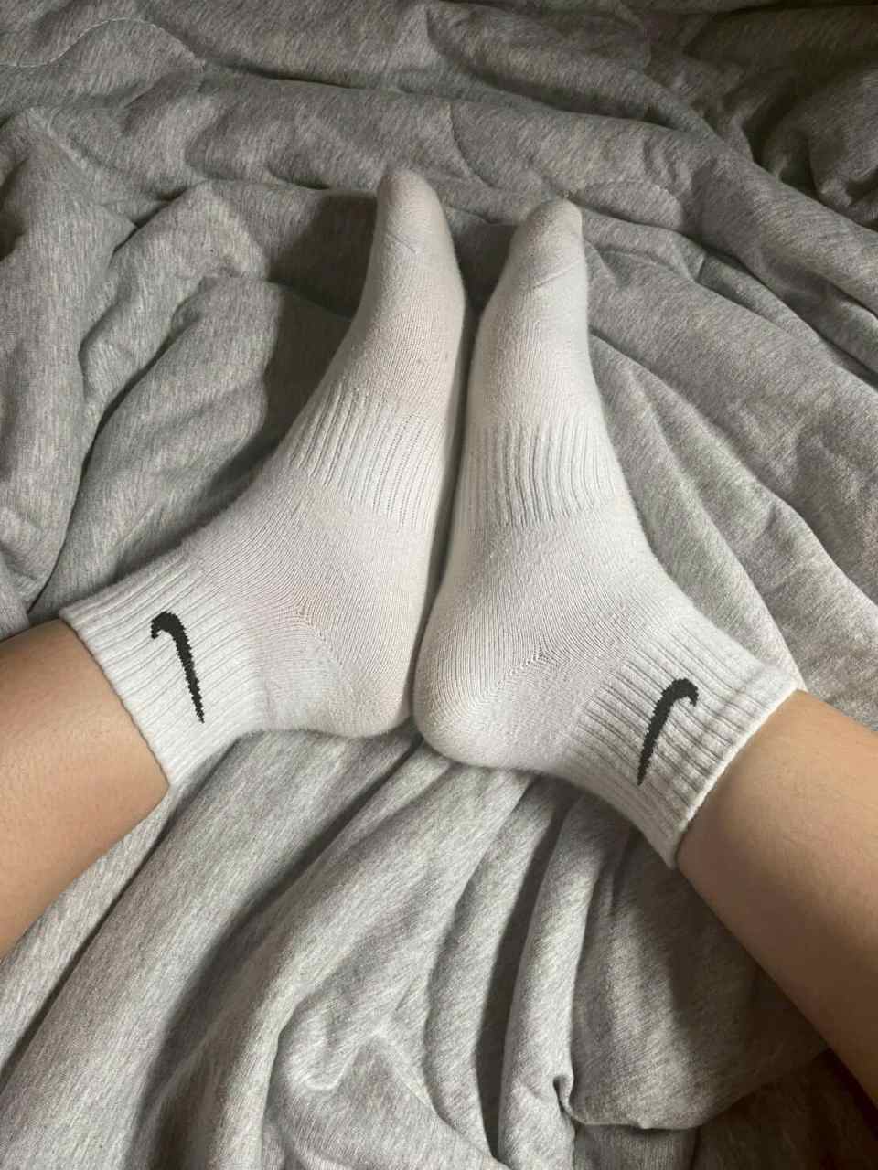 默默 － 原味襪子 白色 Nike襪 中筒襪