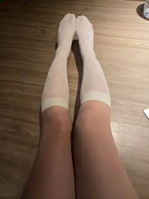 凜蒼 － 原味襪子 白色透膚 菱格及膝襪 長襪