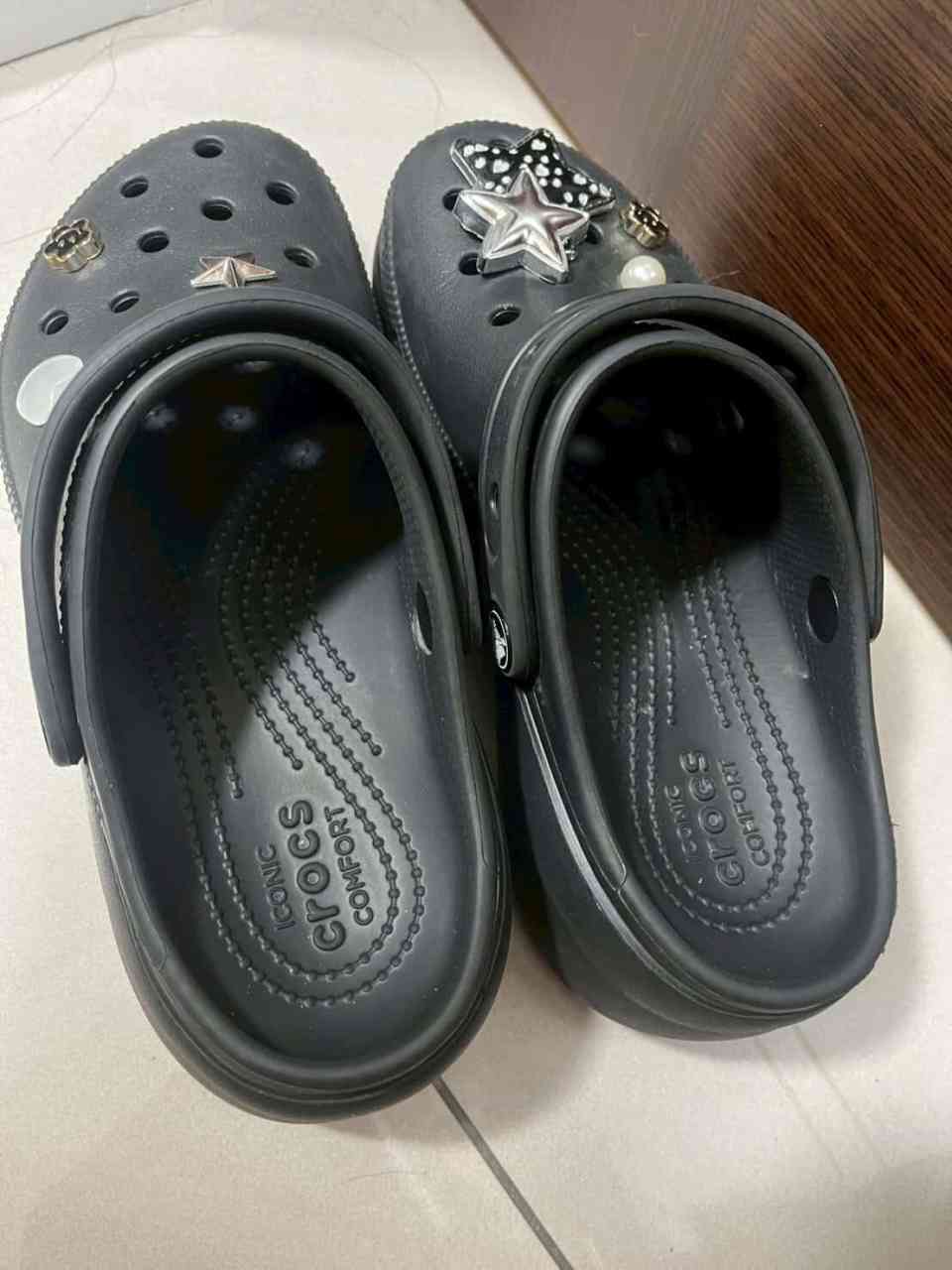 暮然 － 原味鞋子 Crocs 卡駱馳 黑色洞洞鞋
