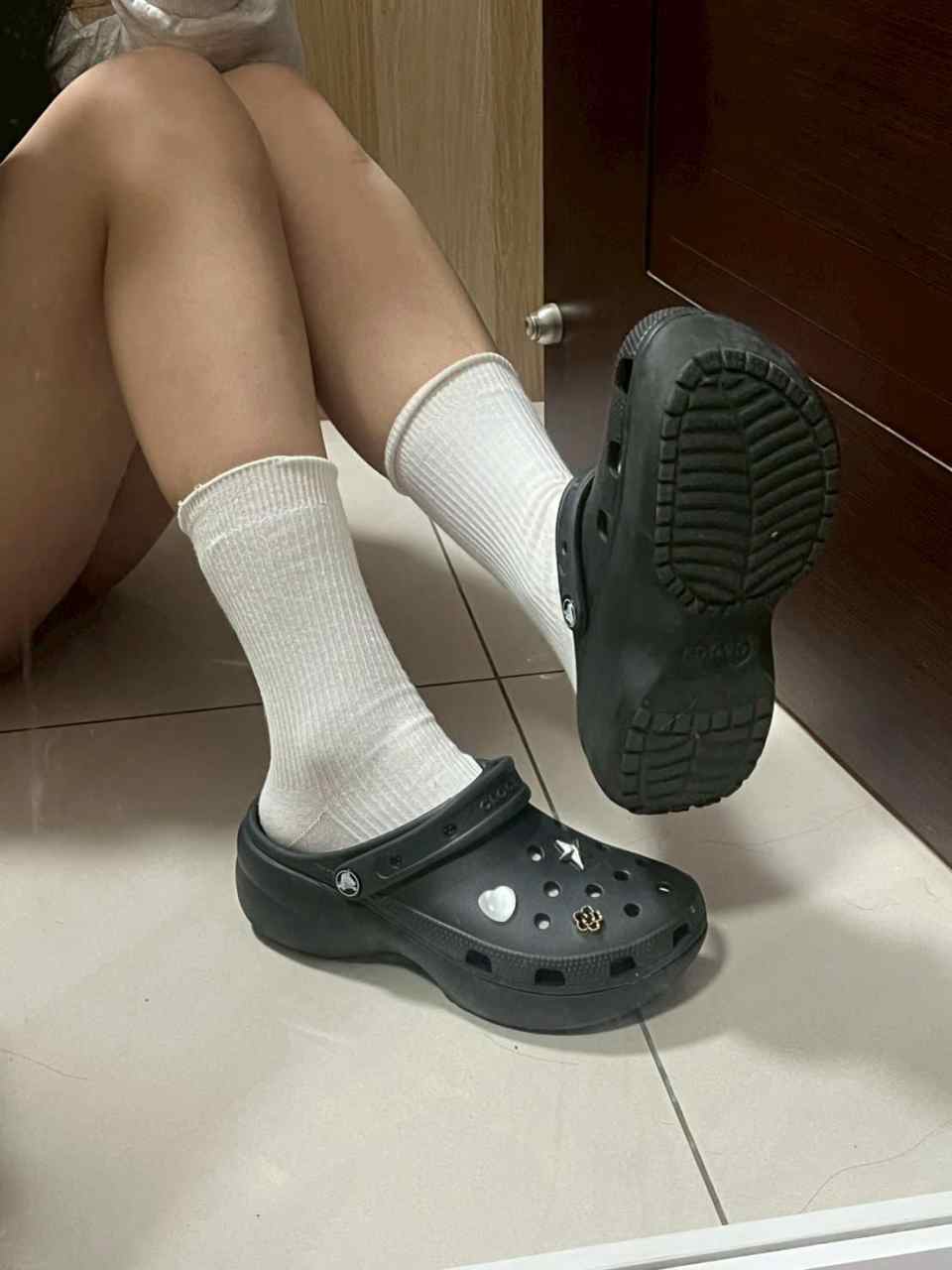 暮然 － 原味鞋子 Crocs 卡駱馳 黑色洞洞鞋