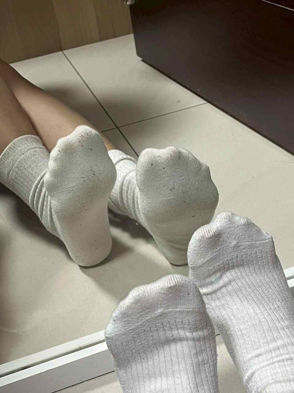 S02600204_1 Molly - Worn Socks Japanese Student Socks White Crew Socks