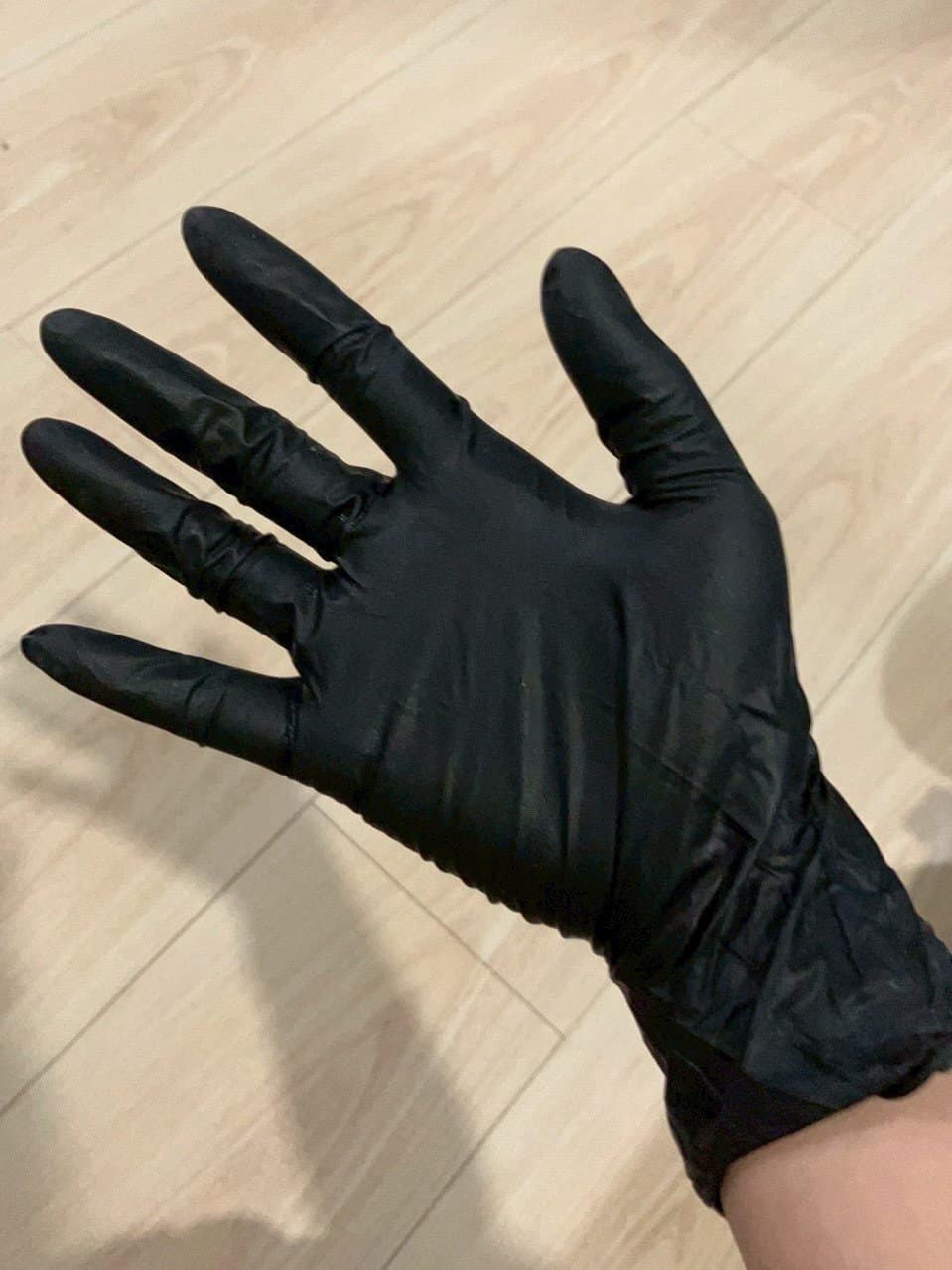 G02700101_2 Mowe - Worn Gloves Black Nitrile Rubber Gloves