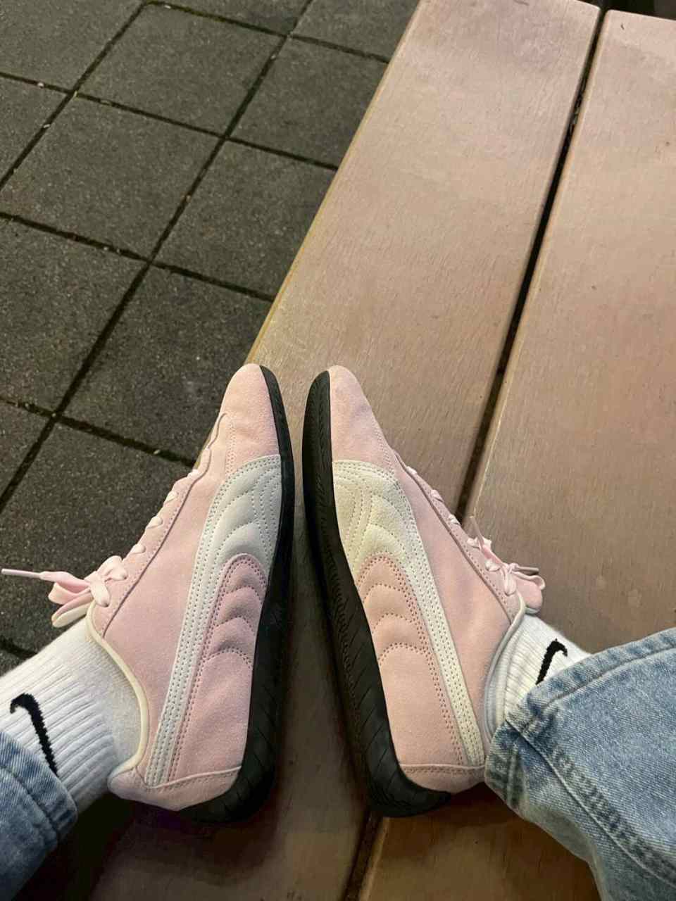 Momo - Worn Shoes PUMA Speedcat Vintage Racing Shoes Pink & White