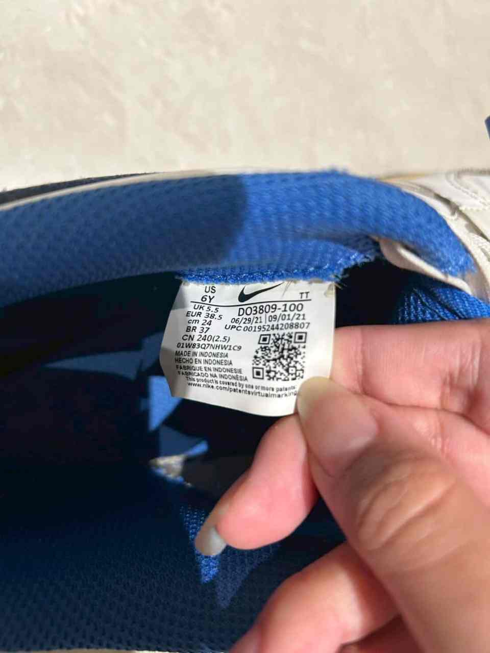 小智 － 原味鞋子 Nike Air Force 藍白色 24cm