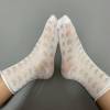默默 － 原味襪子 愛心簍空 白色中筒襪