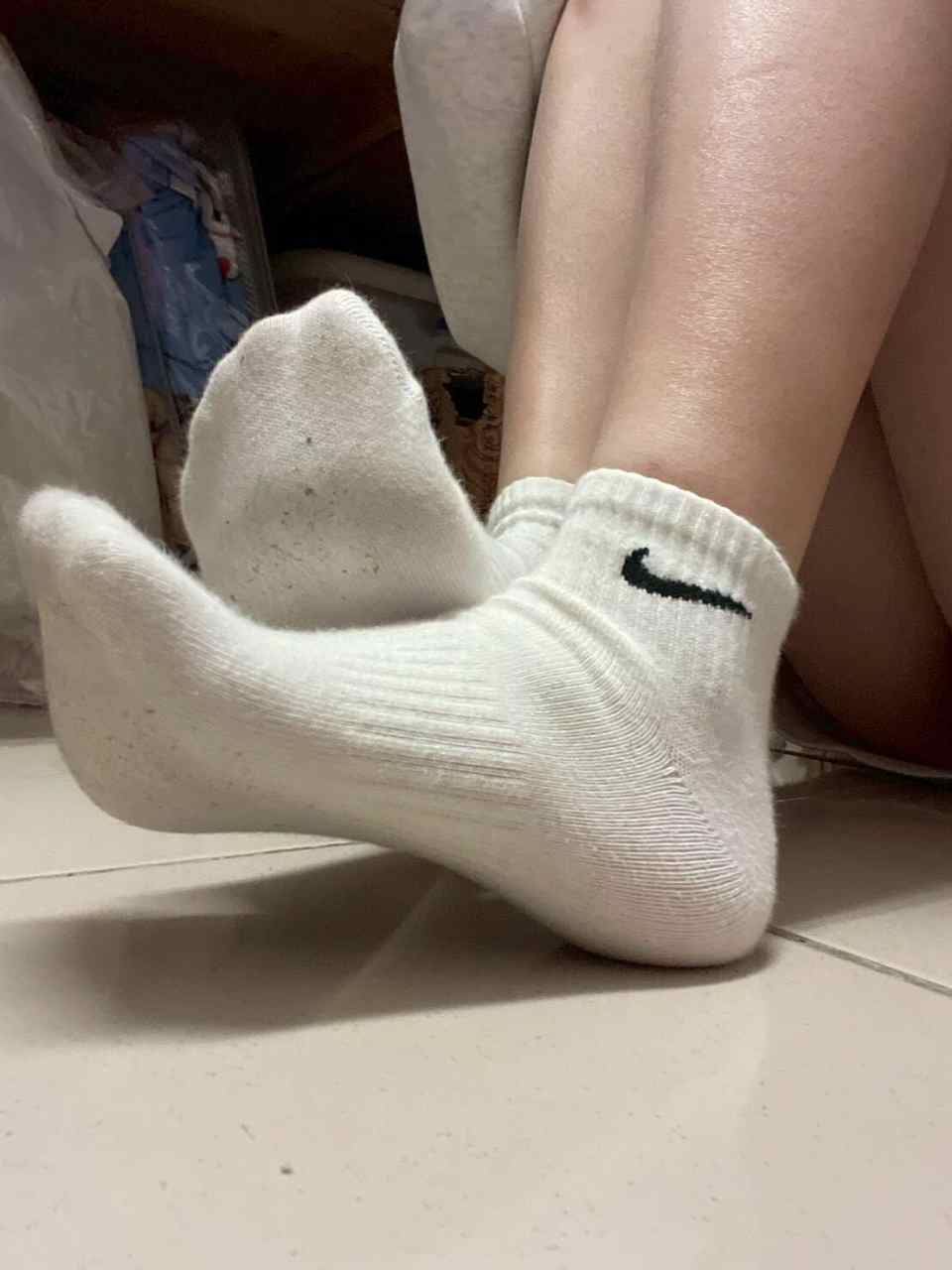 S01700903_2 Yun - Worn Socks White Nike Ankle Socks