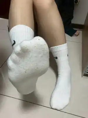 S02600904 暮然 - 原味襪子 Nike襪 白色小腿襪 厚款