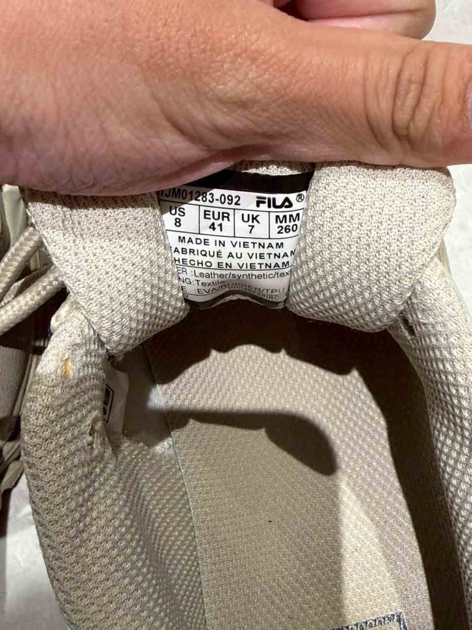 小智 － 原味鞋子 FILA 厚底運動鞋 老爹鞋 米色 26CM