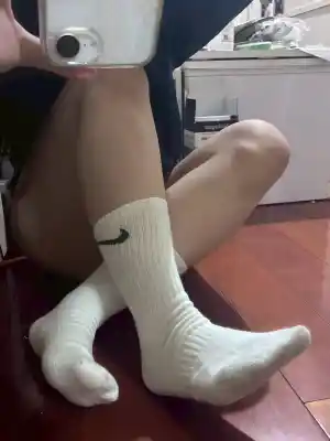 木易 － 原味襪子 Nike襪 白色小腿襪