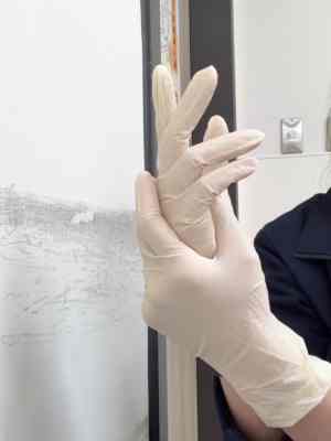 瑜瑜 － 原味手套 無粉 白色乳膠手套 S碼