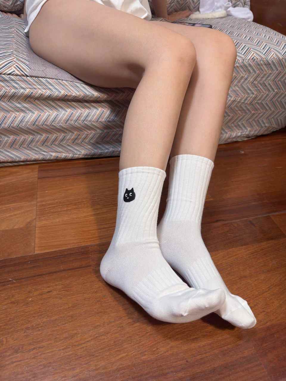S02900204 Ciao - Worn Socks Cat Embroidered Ankle Socks