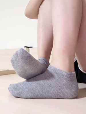 瑜瑜 － 原味襪子 灰色短襪