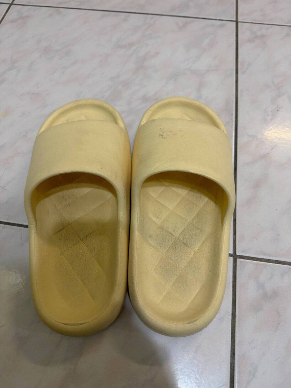 Ciao - Worn Shoes Slippers 26cm - Yellow